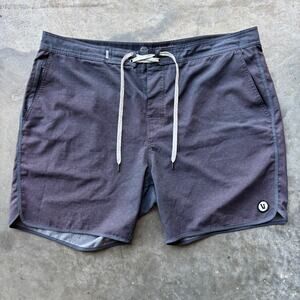 Vuori Cruise Board Shorts Men's 38 Black Gray Polka Dots Stretch Swim Trunks